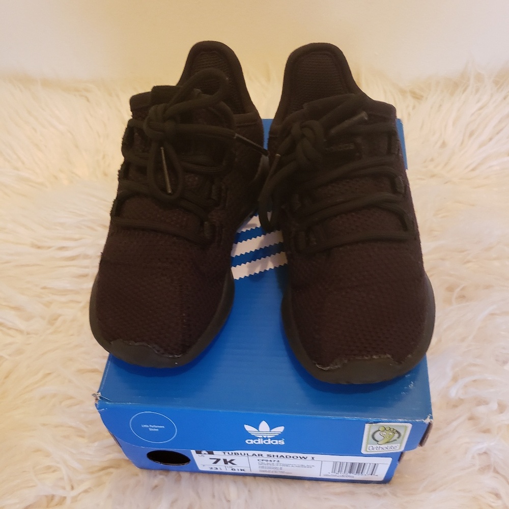 Toddler sneakers